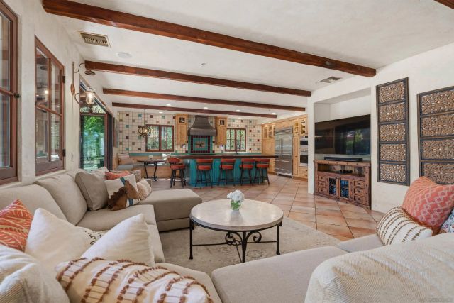 417 El Sueno, Solana Beach, CA 92075