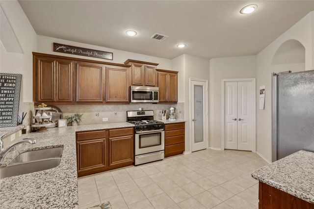 3104 Oak Crest Drive, Royse City, TX 75189