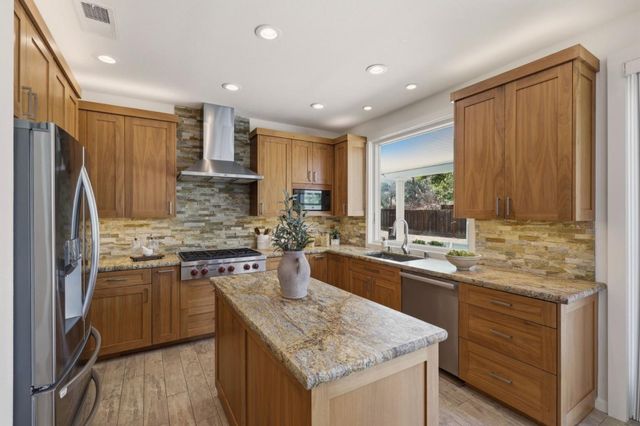 7042 Windward Court, San Jose, CA 95135