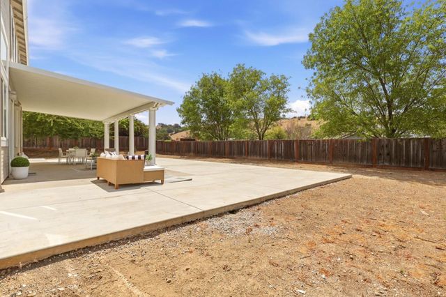 7042 Windward Court, San Jose, CA 95135