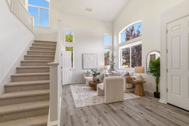 7042 Windward Court, San Jose, CA 95135