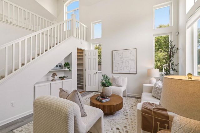 7042 Windward Court, San Jose, CA 95135