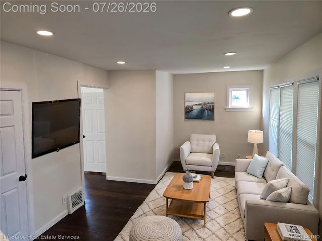 1629 Alter Road, Detroit, MI 48215