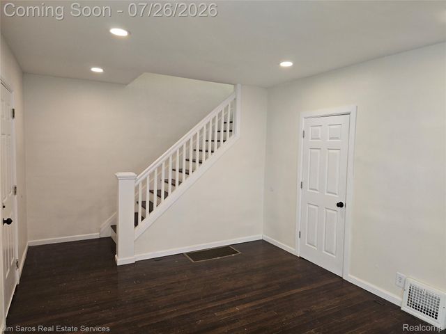 1629 Alter Road, Detroit, MI 48215