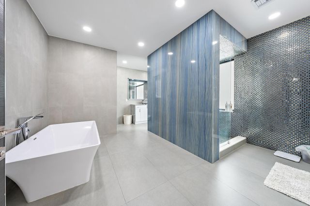 9475 Equus Circle, Boynton Beach, FL 33472