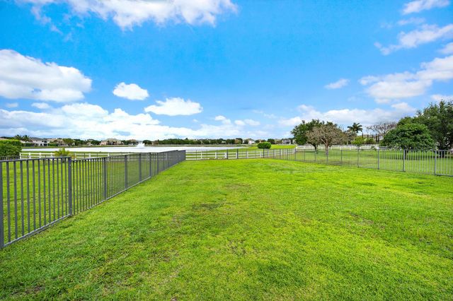9475 Equus Circle, Boynton Beach, FL 33472