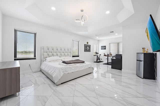 9475 Equus Circle, Boynton Beach, FL 33472