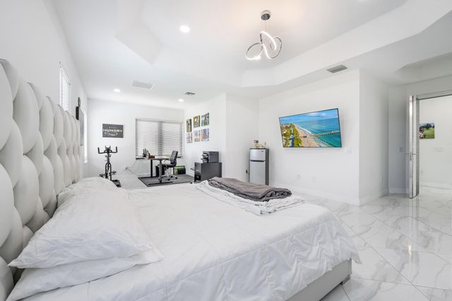 9475 Equus Circle, Boynton Beach, FL 33472
