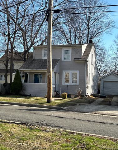 30 Pierson Avenue, Hempstead, NY 11550