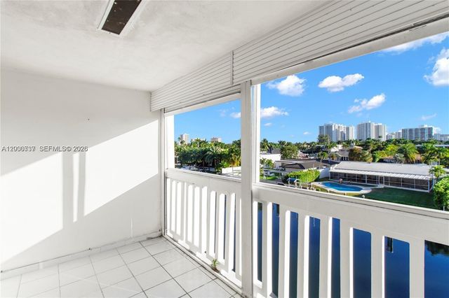 455 Paradise Isle Blvd 402, Hallandale Beach, FL 33009