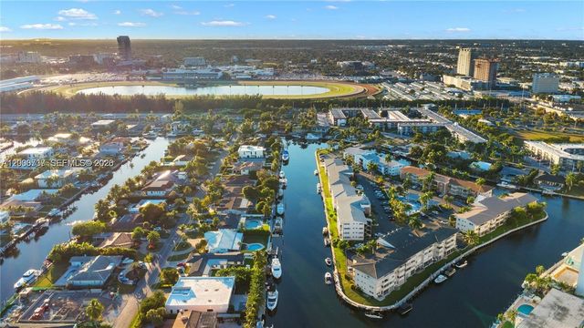 455 Paradise Isle Blvd 402, Hallandale Beach, FL 33009