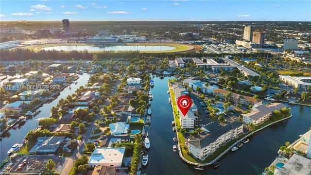 455 Paradise Isle Blvd 402, Hallandale Beach, FL 33009