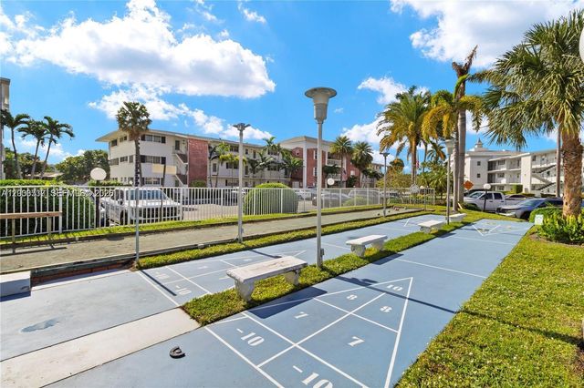 455 Paradise Isle Blvd 402, Hallandale Beach, FL 33009