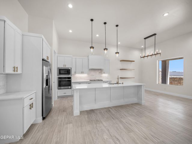 820 ACTON Street, Horizon City, TX 79928