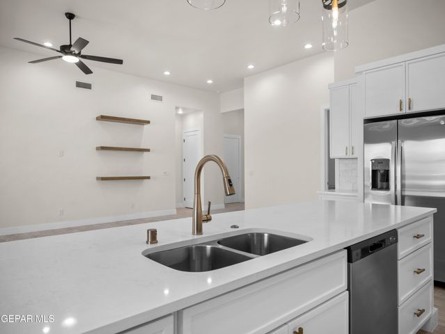 820 ACTON Street, Horizon City, TX 79928