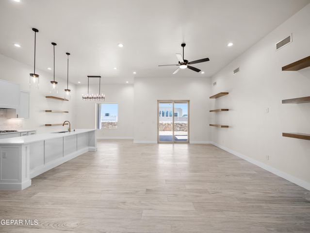 820 ACTON Street, Horizon City, TX 79928