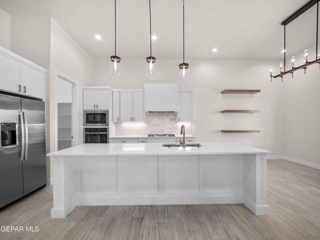 820 ACTON Street, Horizon City, TX 79928