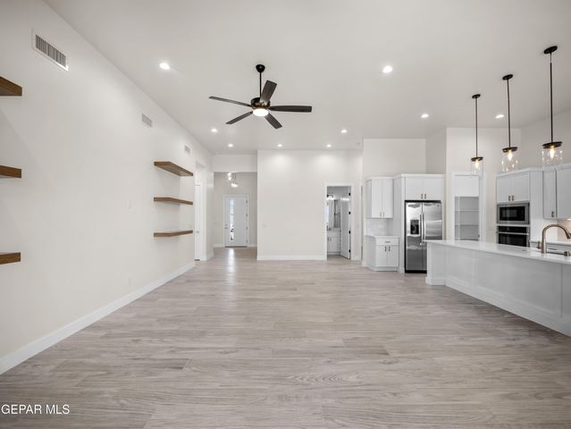 820 ACTON Street, Horizon City, TX 79928