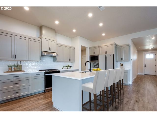 0 E Primavera St, Newberg, OR 97132