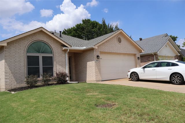 9005 Stillwater Trail, Fort Worth, TX 76118