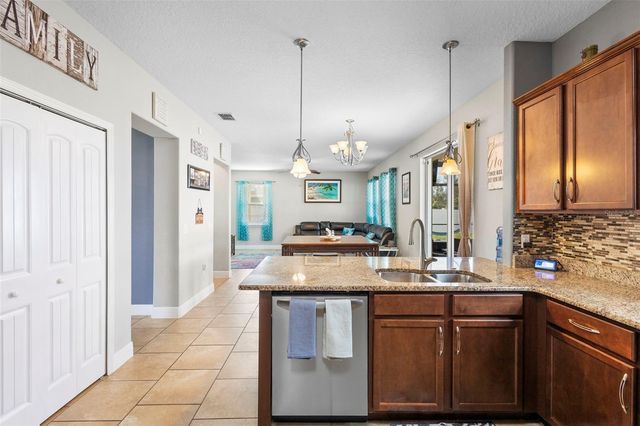 1452 DAYSTAR LANE, Deltona, FL 32725