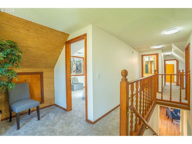 1708 RIVER Rd, Eugene, OR 97404