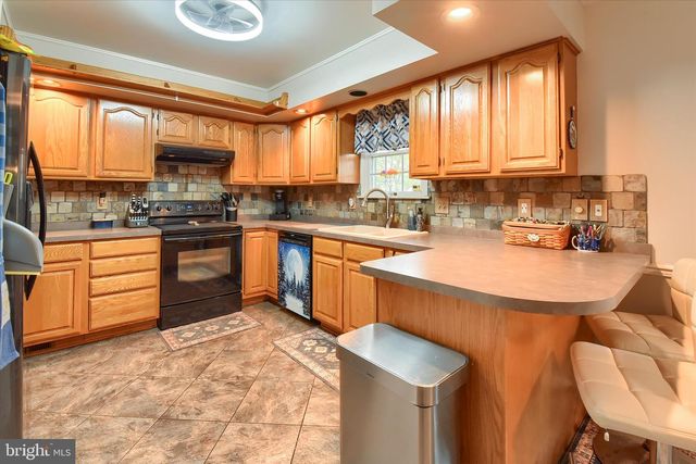 5530 FULCROFT AVE, Harrisburg, PA 17111