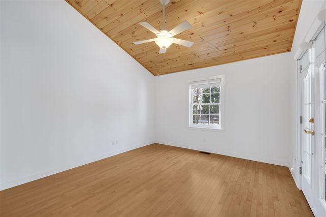 204 Talahi Trail, Update, IN 46360