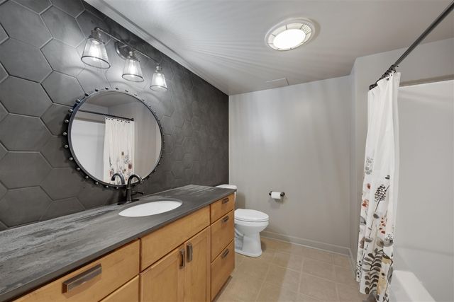 204 Talahi Trail, Update, IN 46360