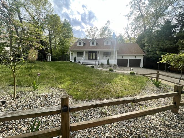 204 Talahi Trail, Update, IN 46360