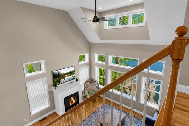 137 Sandy Beach Rd, Plymouth, MA 02360