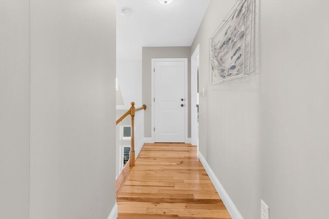 137 Sandy Beach Rd, Plymouth, MA 02360