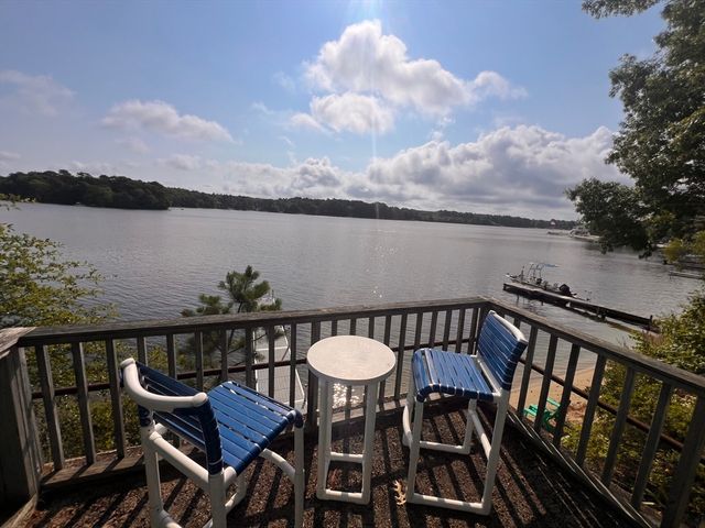 137 Sandy Beach Rd, Plymouth, MA 02360