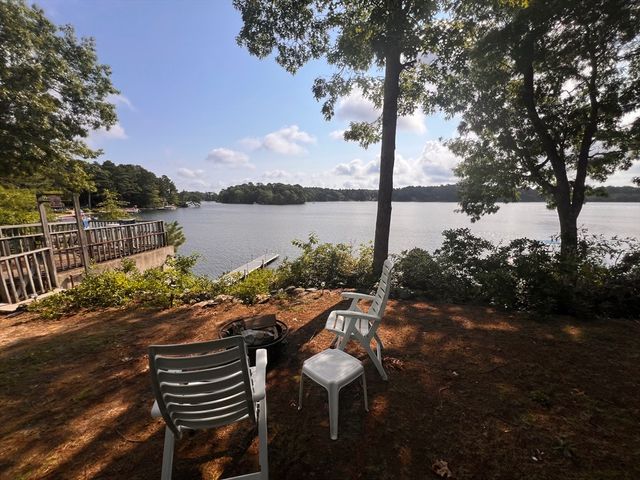 137 Sandy Beach Rd, Plymouth, MA 02360