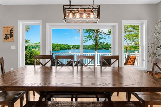 137 Sandy Beach Rd, Plymouth, MA 02360