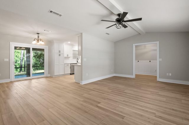 2435 Rocky Shores Drive, Niceville, FL 32578