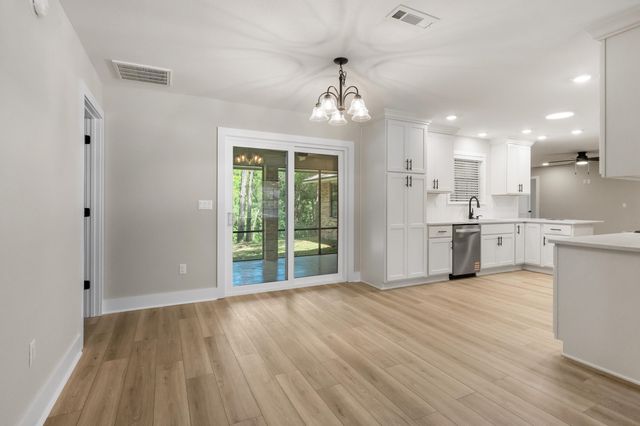 2435 Rocky Shores Drive, Niceville, FL 32578