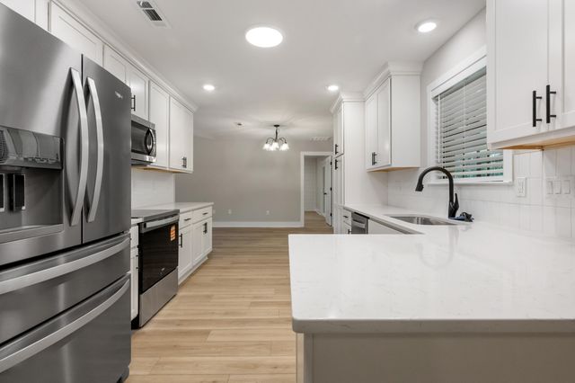 2435 Rocky Shores Drive, Niceville, FL 32578