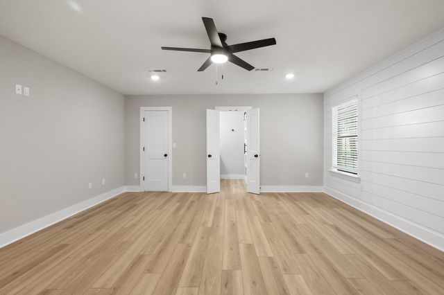 2435 Rocky Shores Drive, Niceville, FL 32578