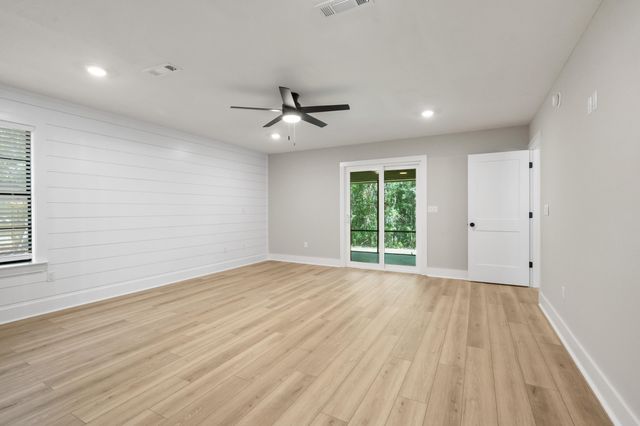 2435 Rocky Shores Drive, Niceville, FL 32578