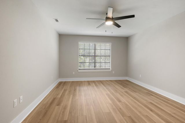 2435 Rocky Shores Drive, Niceville, FL 32578