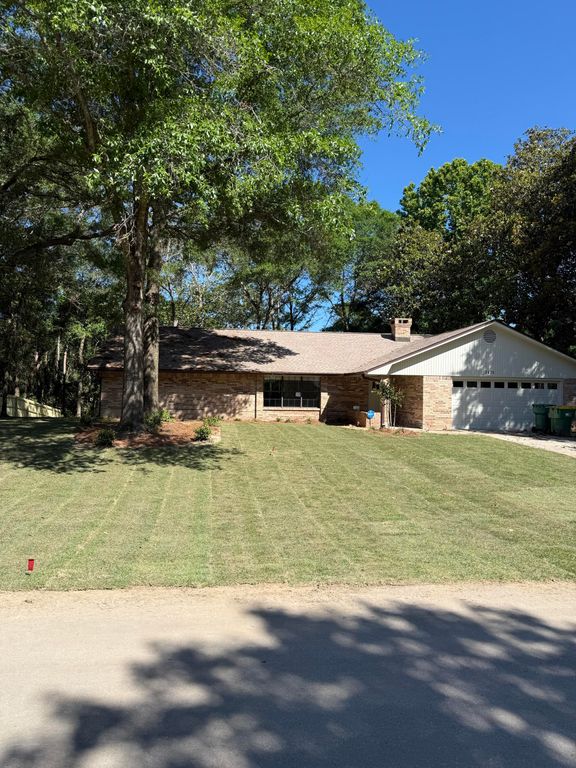 2435 Rocky Shores Drive, Niceville, FL 32578
