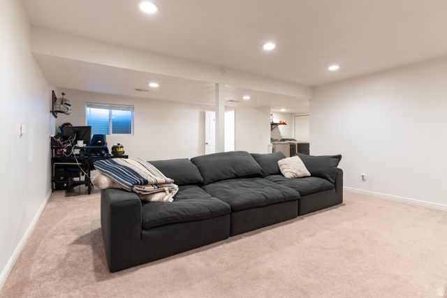 6848 S RUNNING SPRINGS DR, West Jordan, UT 84084