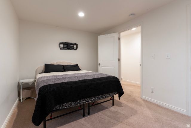 6848 S RUNNING SPRINGS DR, West Jordan, UT 84084