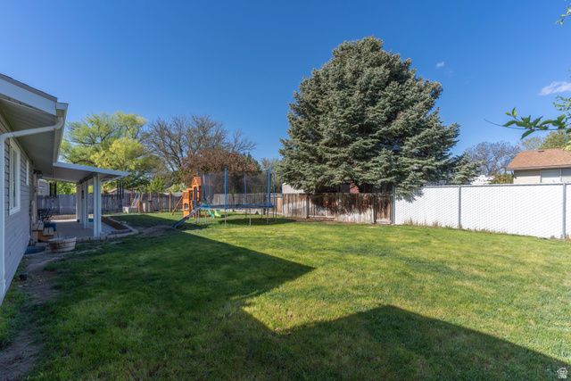 6848 S RUNNING SPRINGS DR, West Jordan, UT 84084