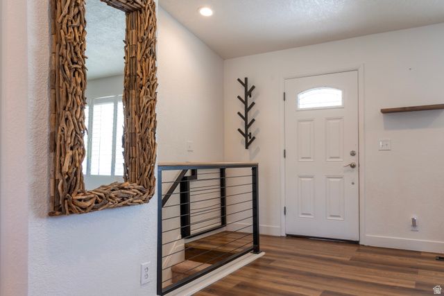 6848 S RUNNING SPRINGS DR, West Jordan, UT 84084