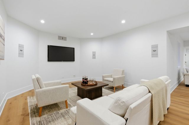 1532 Linden Circle, Lemont, IL 60439