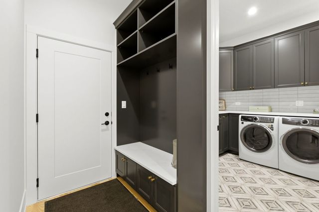 1532 Linden Circle, Lemont, IL 60439