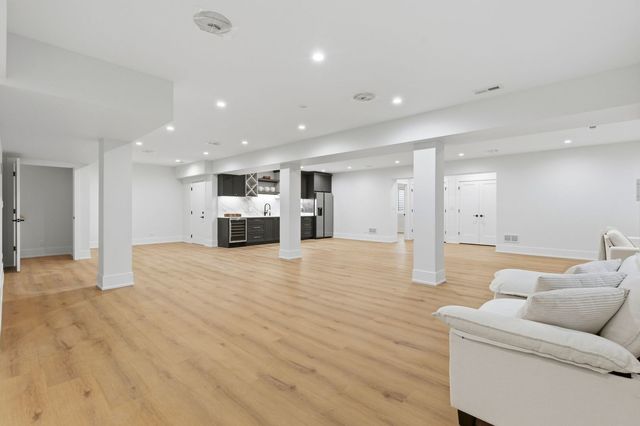 1532 Linden Circle, Lemont, IL 60439