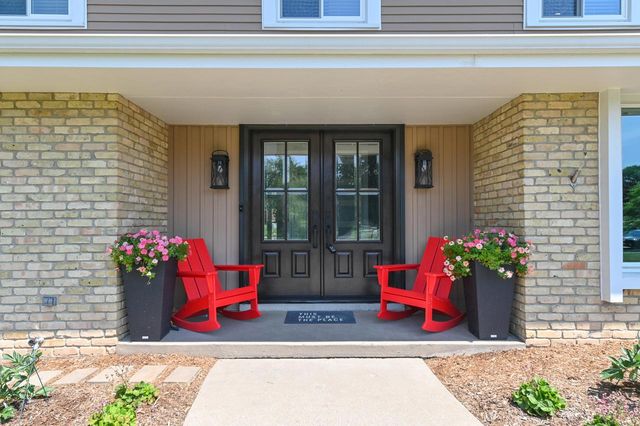 2380 Whippletree LANE, Brookfield, WI 53045